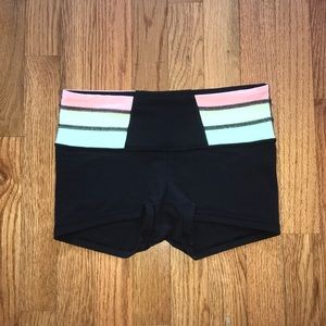 Lululemon Multicolor Band Booty Shorts